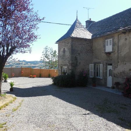 Gite De Carbonies Saint-Félix-de-Lunel Exteriér fotografie